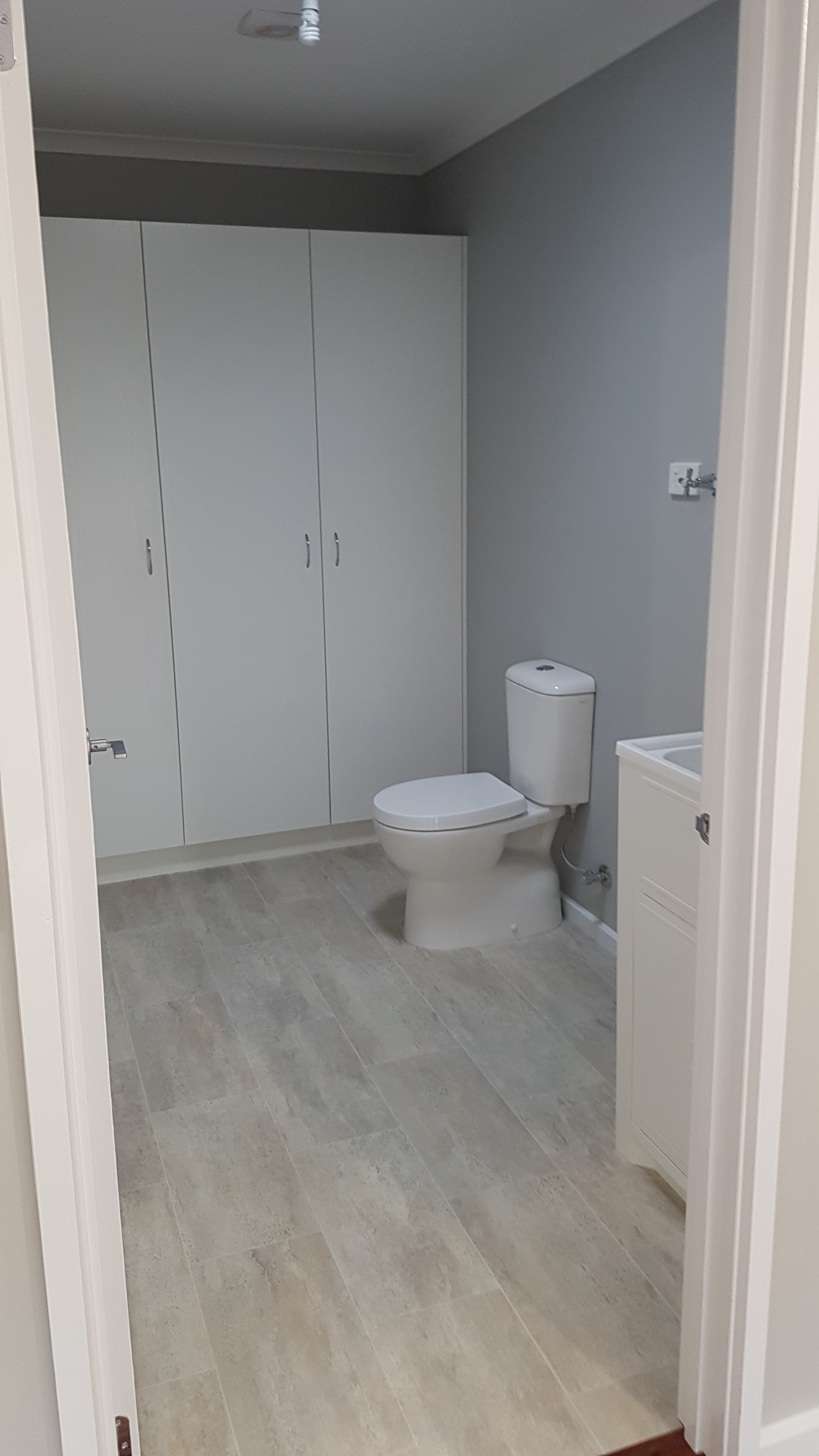 bathroom space saving